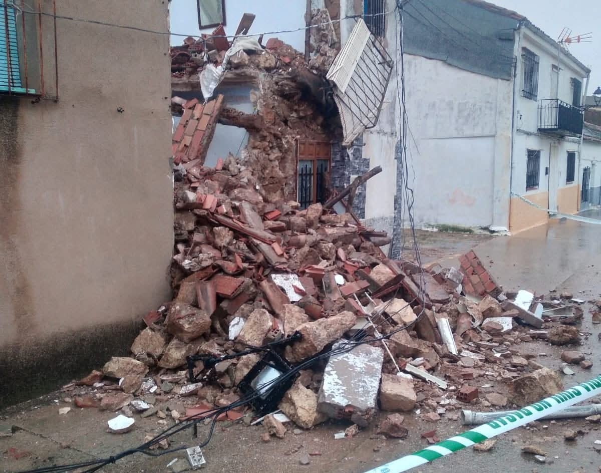 Vivienda derruida en Sorihuela