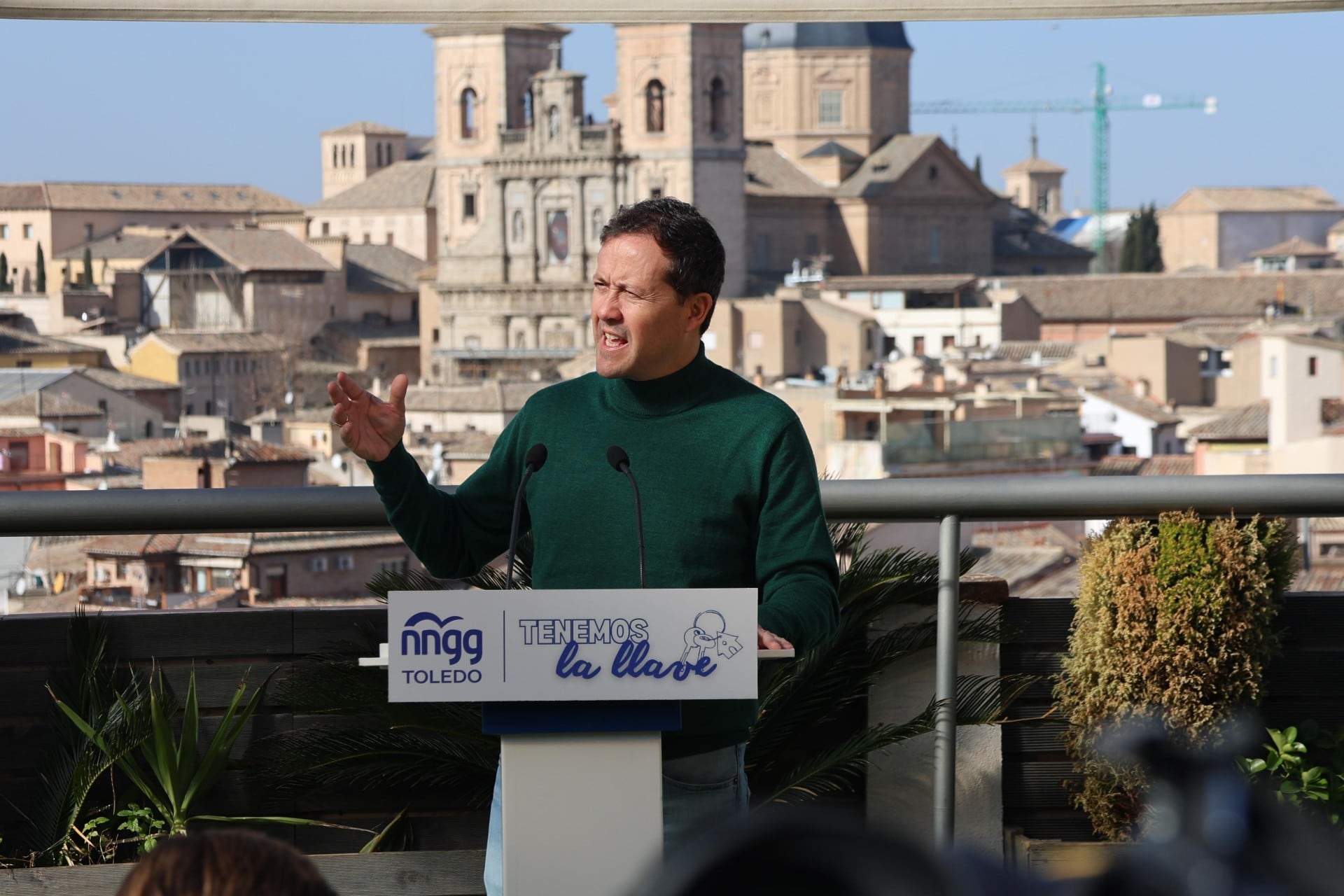 El alcalde de Toledo, Carlos Velázquez, en el foro sobre vivienda de Nuevas Generaciones en Toledo