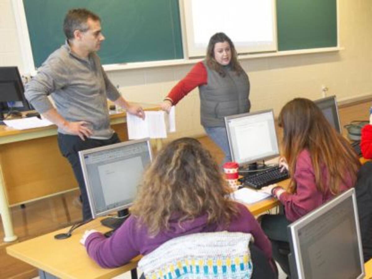 El 24% de las mujeres tienen estudios superiores, un 10% más que los varones