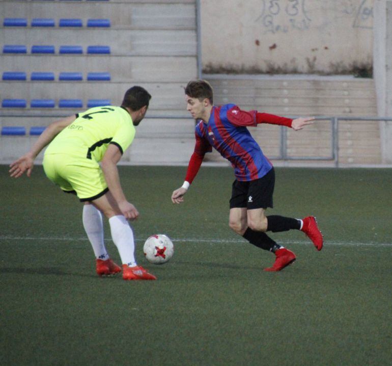 Loren Burón cuajó un magnífico debut con el Eldense