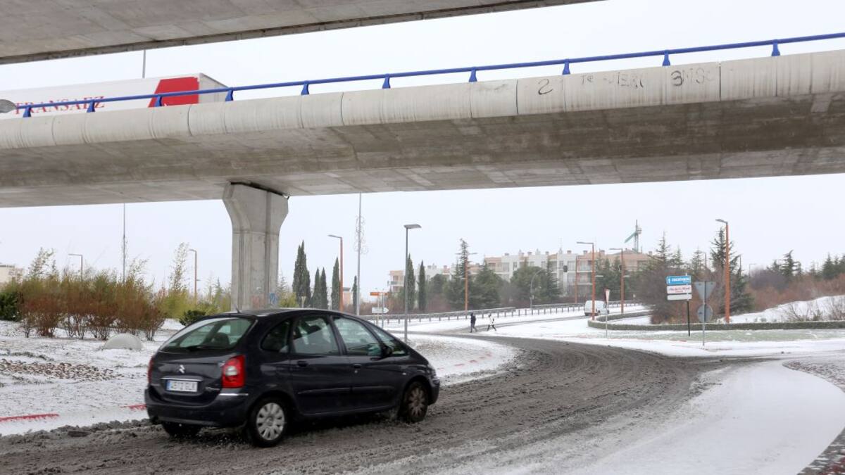 La nieve deja paso al hielo