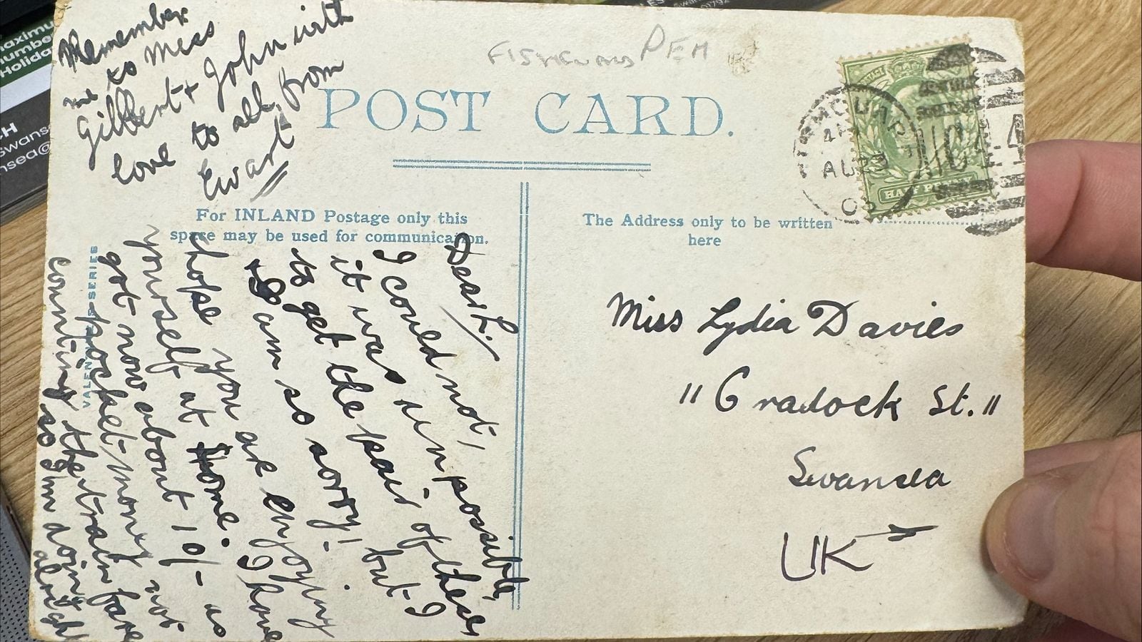 Un tal Ewart escribió una postal en 1903 a una chica llamada Lydia Davies, de Swansea (Gales), pero nunca llegó a su destino