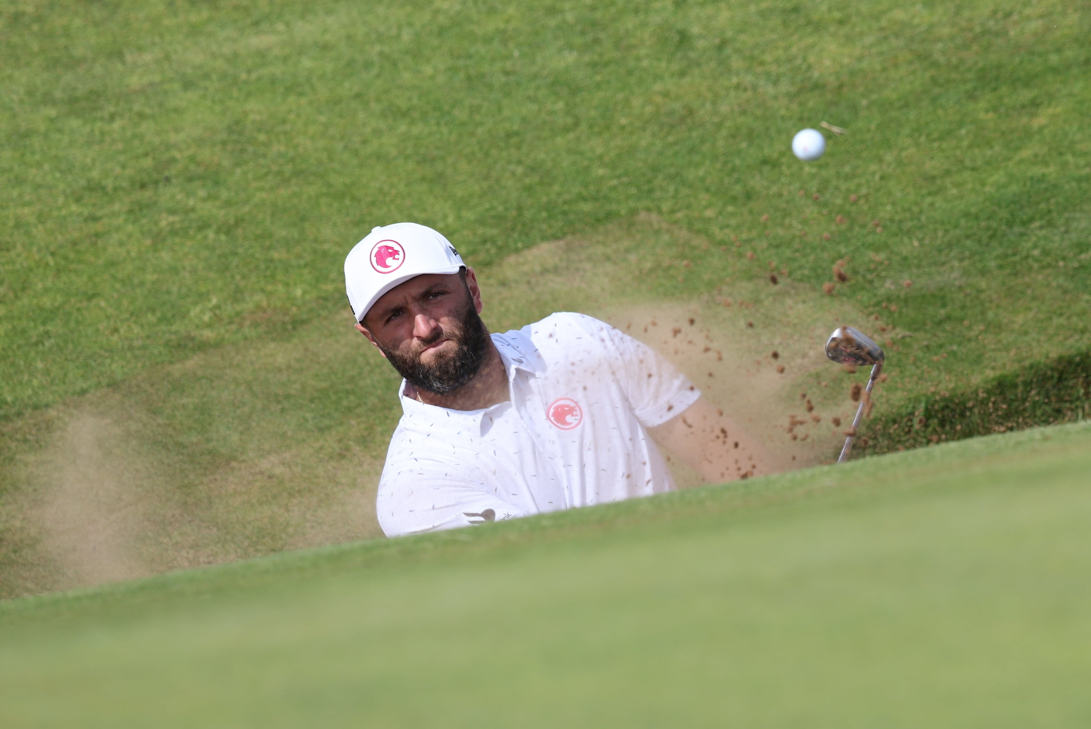 Troon (United Kingdom), 19/07/2024.- Spain&#039;s Jon Rahm in action during Round 2 of the Open Golf Championships 2024 at the Royal Troon Golf Club, Troon, Britain, 19 July 2024. (España, Reino Unido) EFE/EPA/ROBERT PERRY
