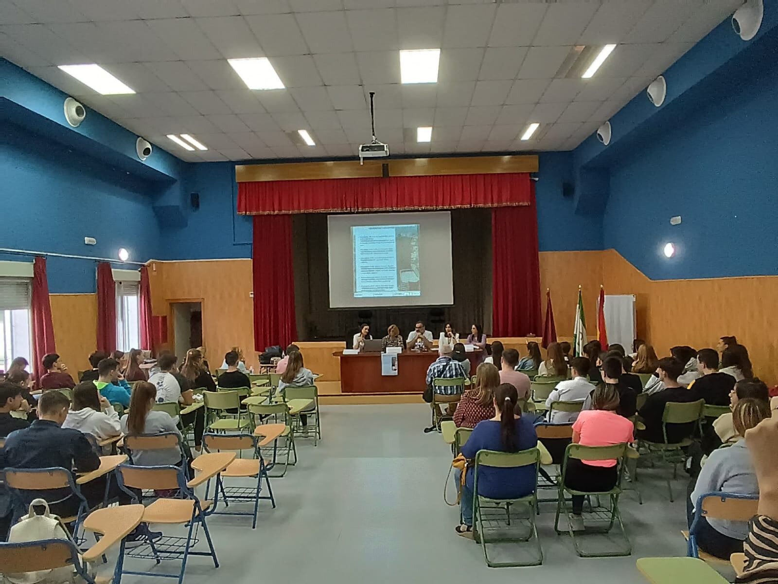 Inauguración de las jornadas con los alumnos/as asistentes