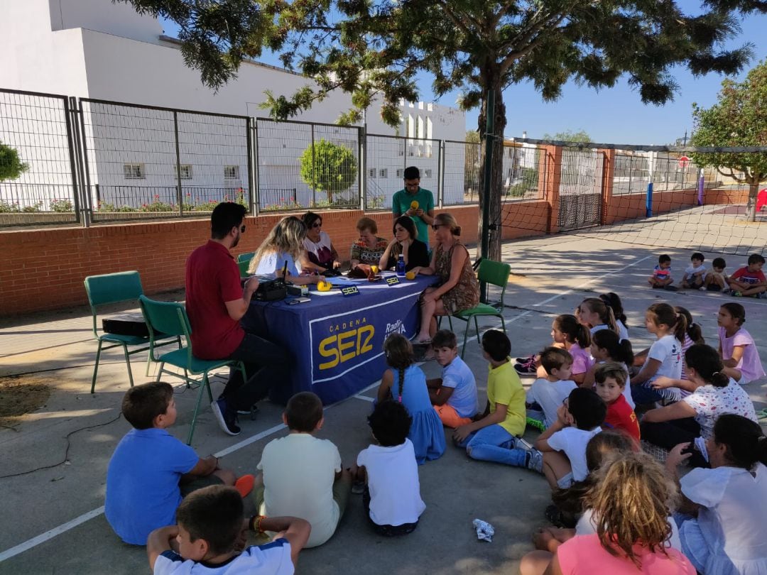 Hoy por Hoy Huelva desde el Colegio Público de El Almendro