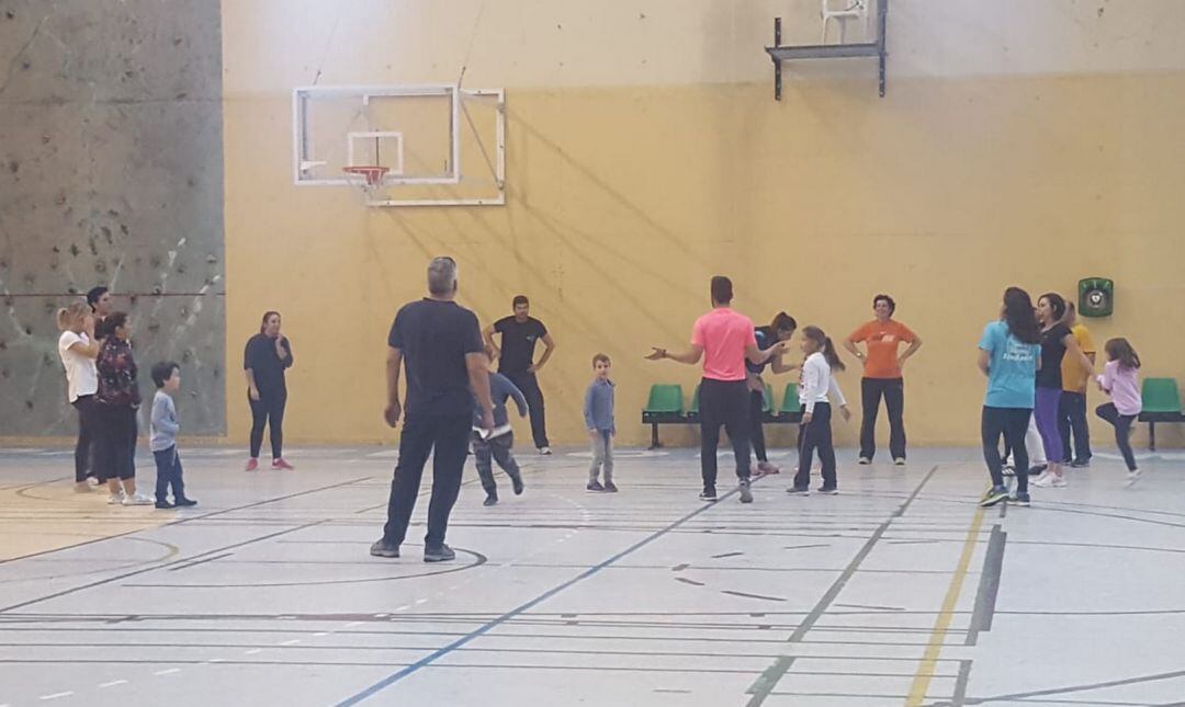 Deporte en familia en la Facultad del Deporte de Granada