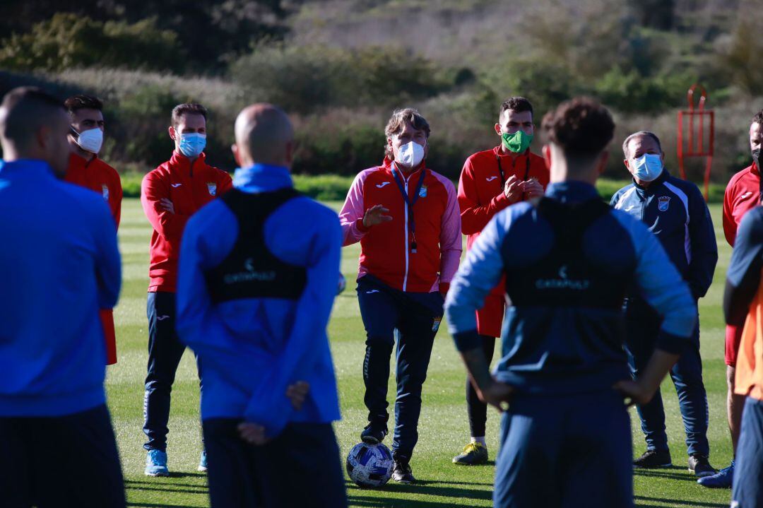 Esteban Vigo durante un entrenamiento en Montecastillo