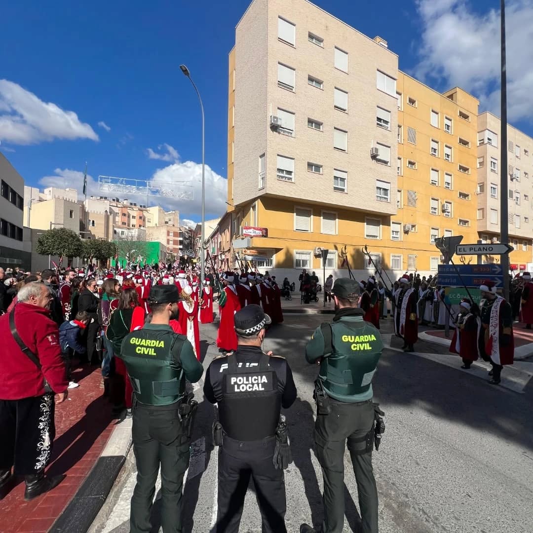 Policía local y guardia civil de Sax