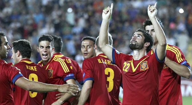 Isco celebra su gol de penalti ante Italia