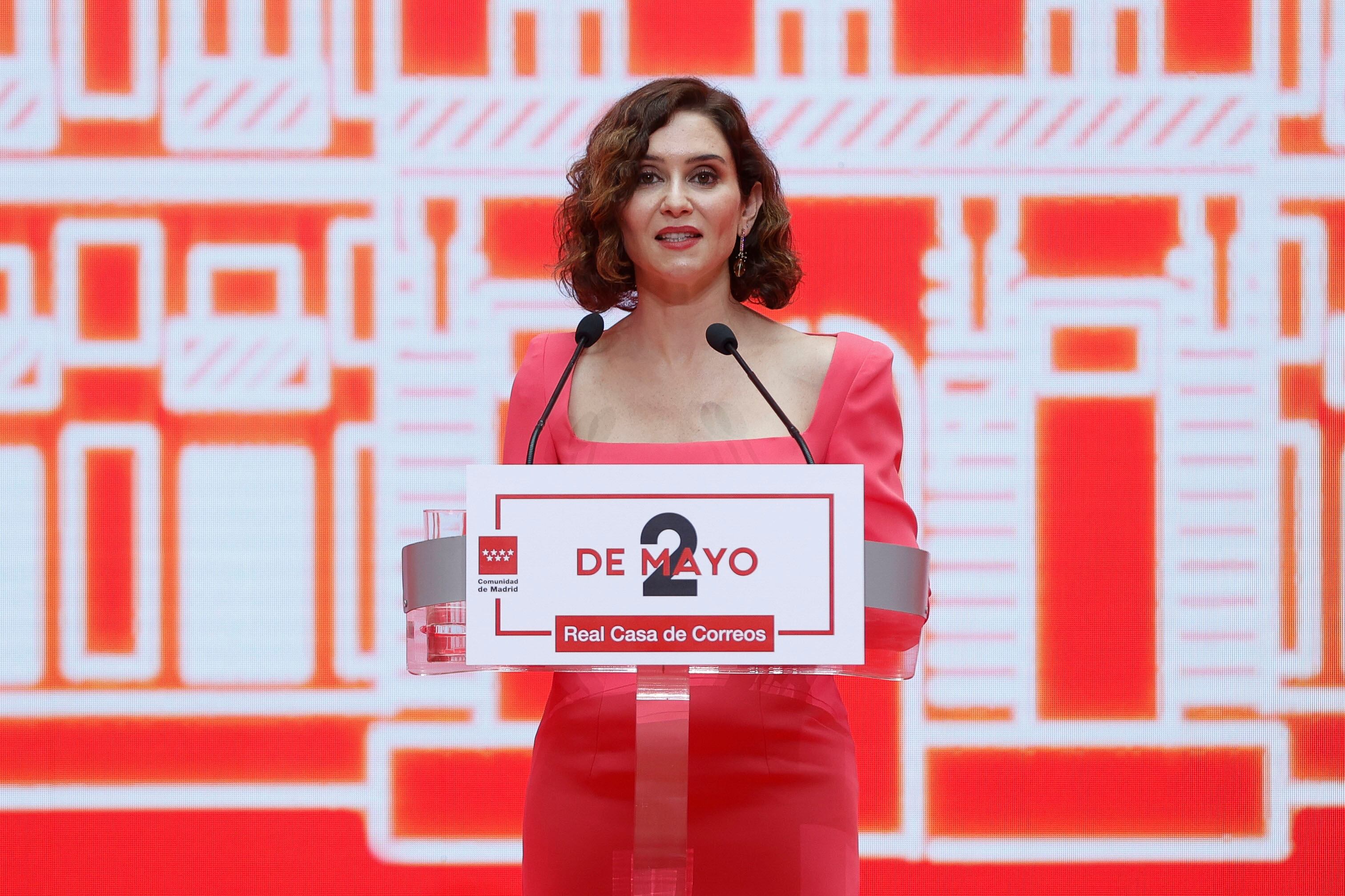 La presidenta de la Comunidad de Madrid, Isabel Díaz Ayuso, durante el acto de entrega de medallas de la Comunidad de Madrid y las condecoraciones de la Orden del Dos de Mayo