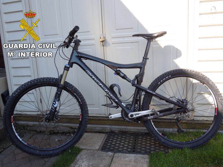 Bicicleta recuperada por la Guardia Civil