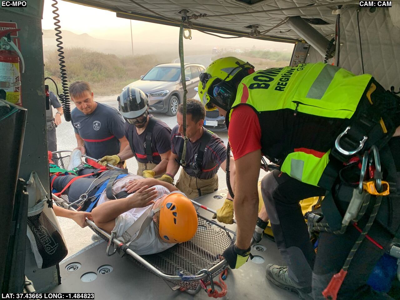 Rescatada en helicóptero una senderista herida en Calabardina