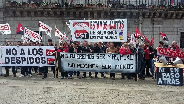 Protesta frente al ayuntamiento