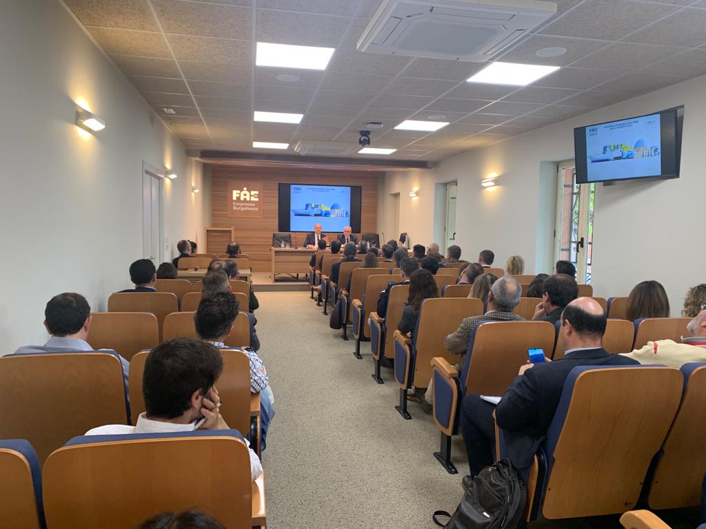 Reunión de empresarios de Burgos con representantes del Puerto de Valencia