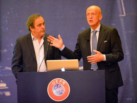 Pierluigi Collina y Michel Platini