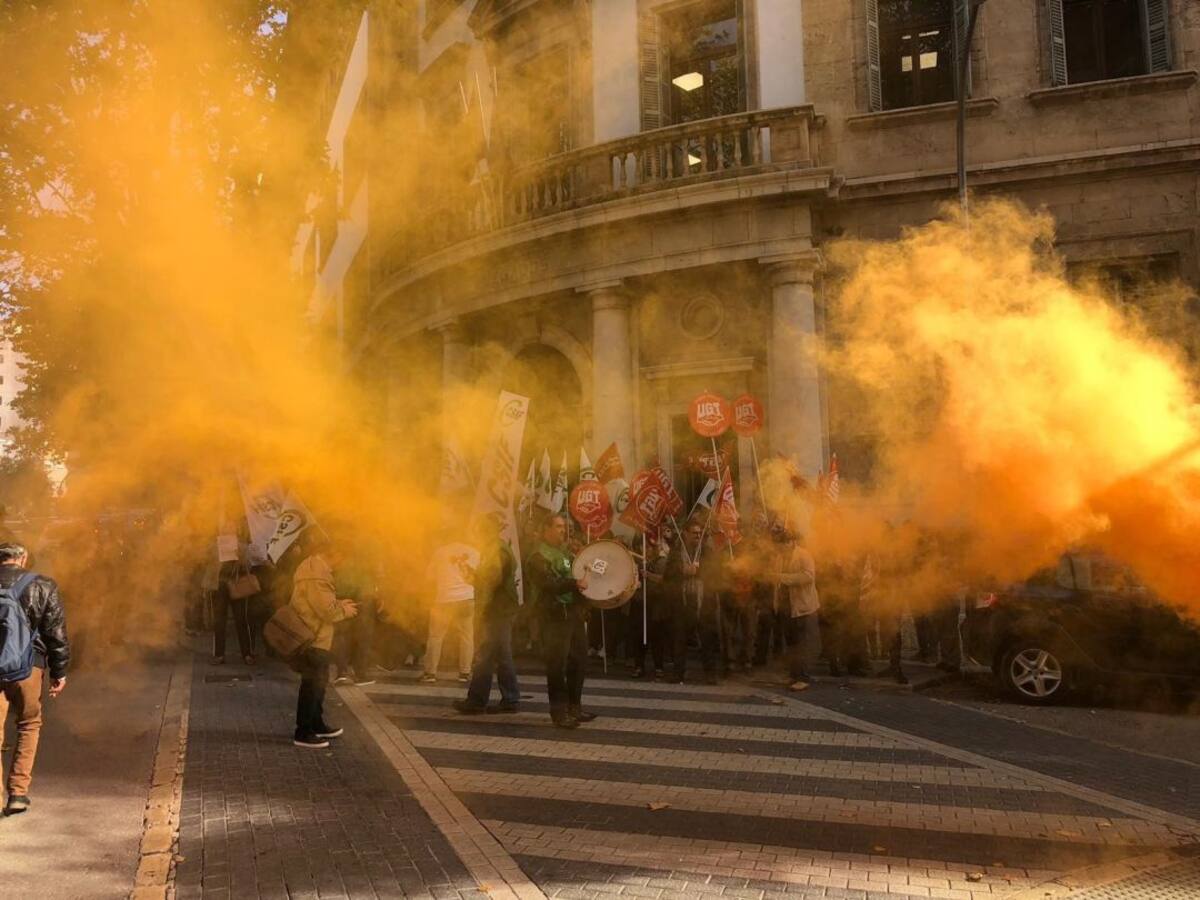 Protestas contra la "movilidad forzosa" de los funcionarios de Justicia