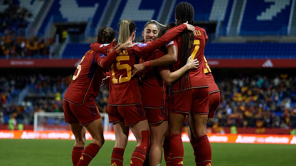 Esapaña remontó ante Suecia en La Rosaleda de Málaga