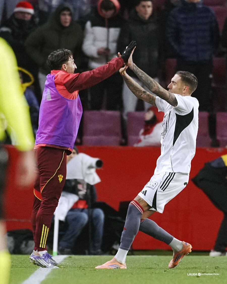 Jefté Betancor rescata un punto de Granada para un Albacete que cierra el 2025 fuera del descenso