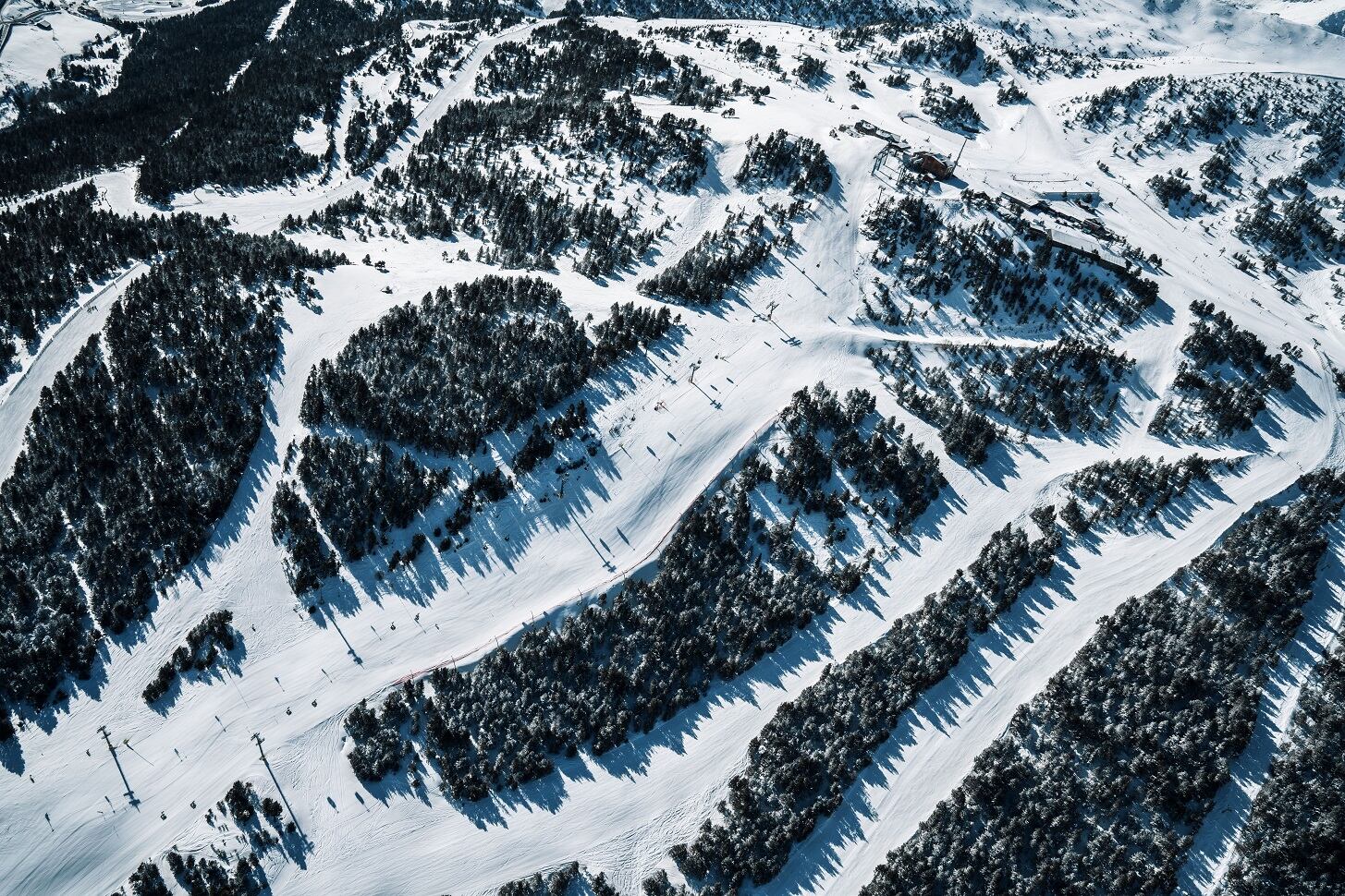 La pista de l'Avet, una de les seus de les finals de la Copa del Món, vista des de l'aire i a punt per a la competició.