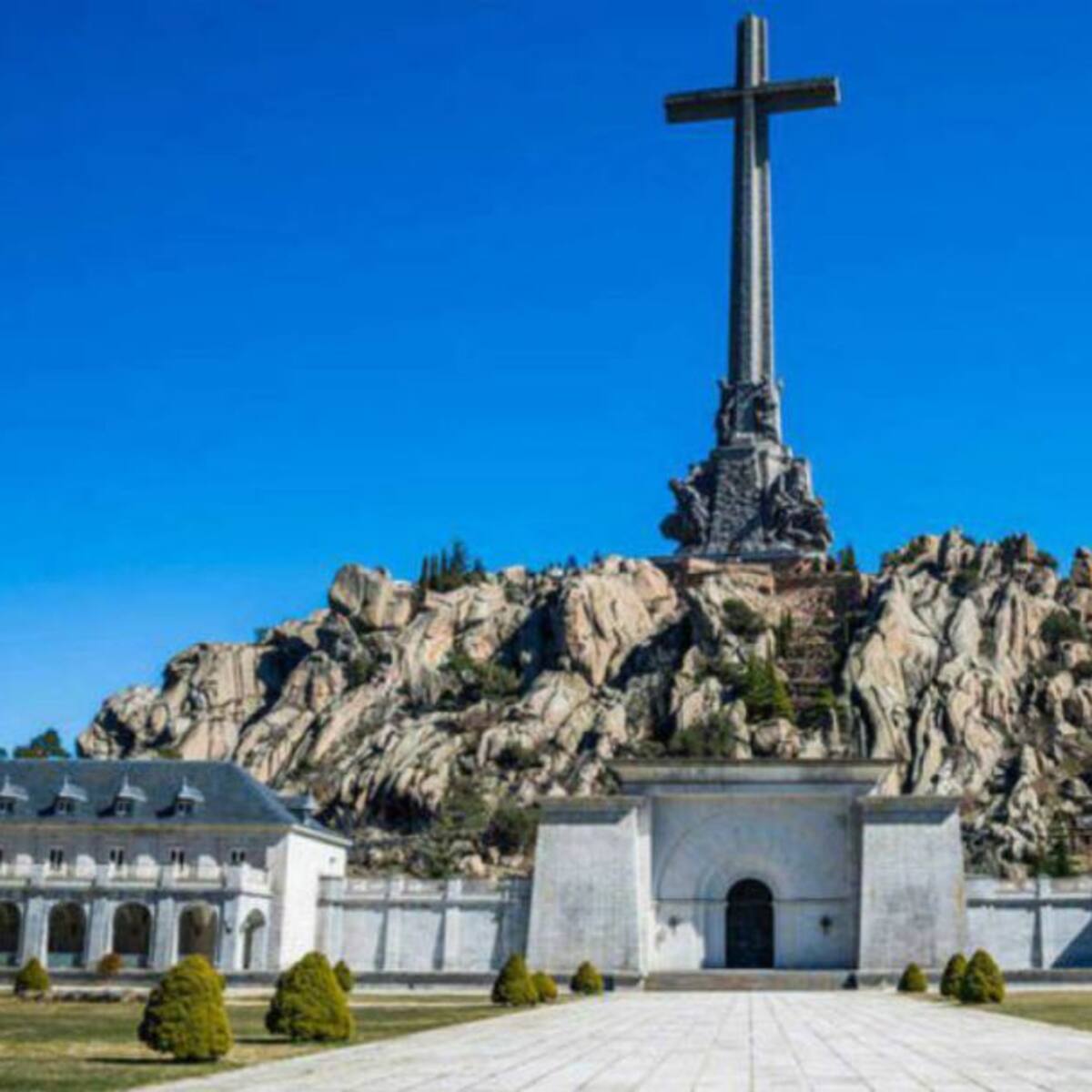 El Tribunal Supremo suspende cautelarmente la exhumación de Franco