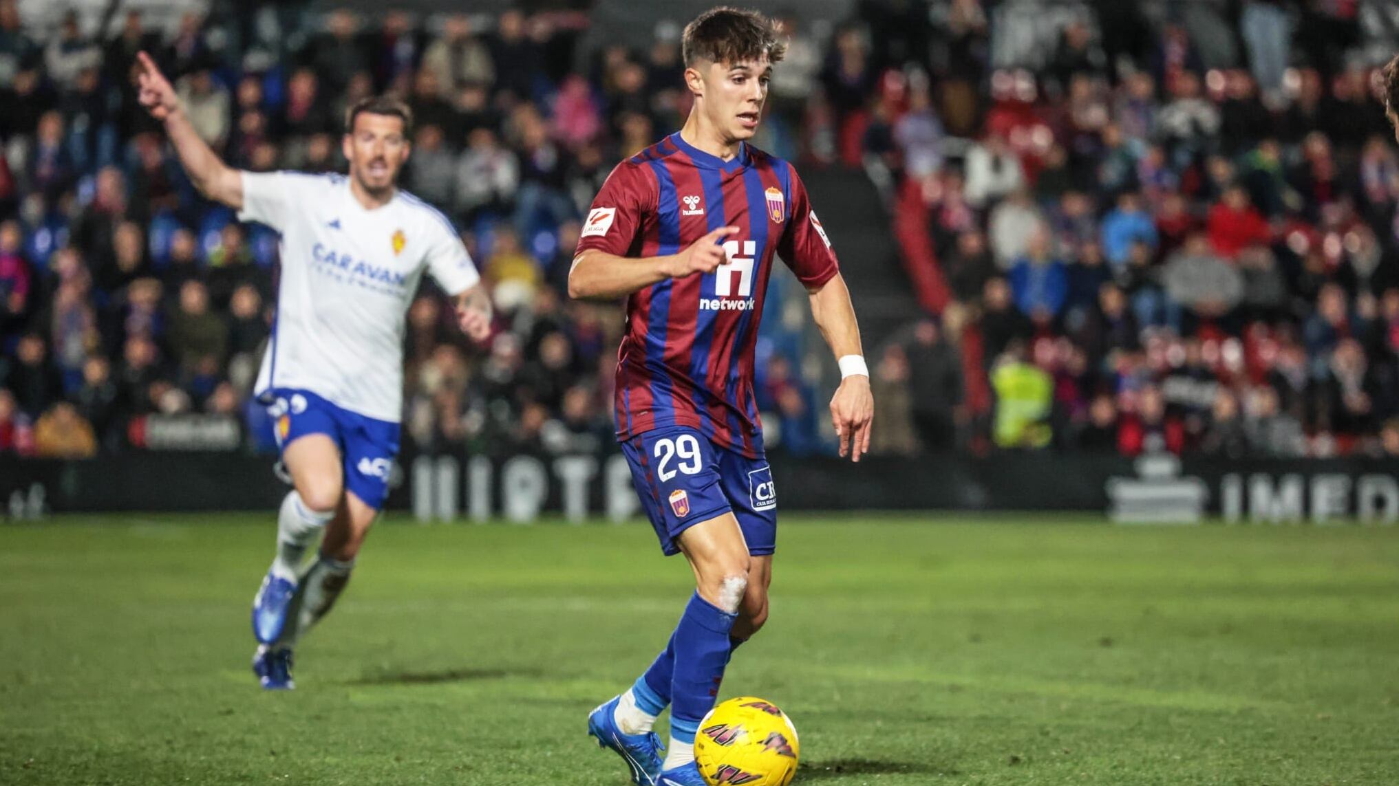 Arnau Ortiz disputó, ante el Zaragoza, sus últimos minutos como jugador del Eldense