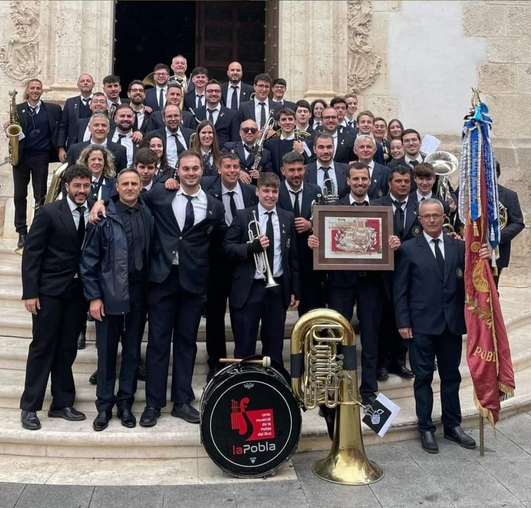 La banda celebra el premio