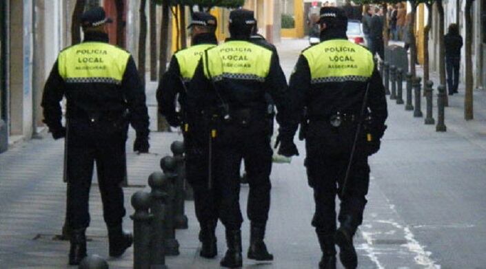 Agentes de policía en Algeciras