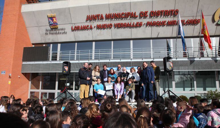 Acto final de la carrera contra el bullying en el distrtio de Loranca. 