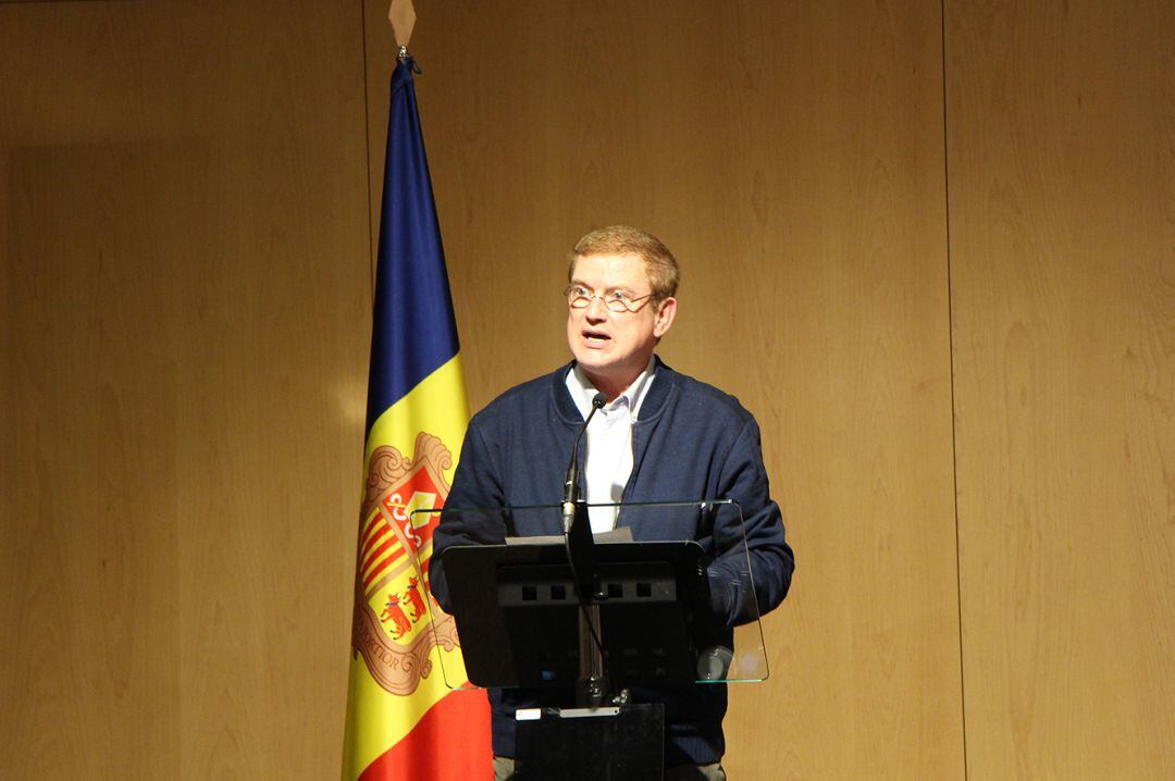 El nou president de la Federació de la Gent Gran, Fèlix Zapatero, durant el seu discurs.