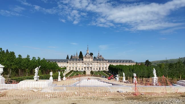 Avance de las obras en la fuente de La Cascada