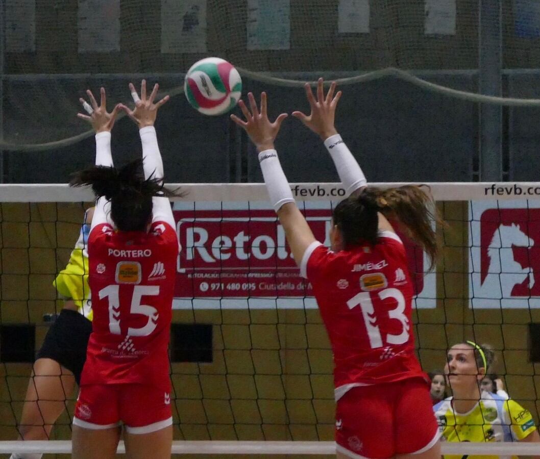 L'Avarca no va tenir problemes per guaynar al Sayre al poli de Ciutadella a la primera volta de la lliga.