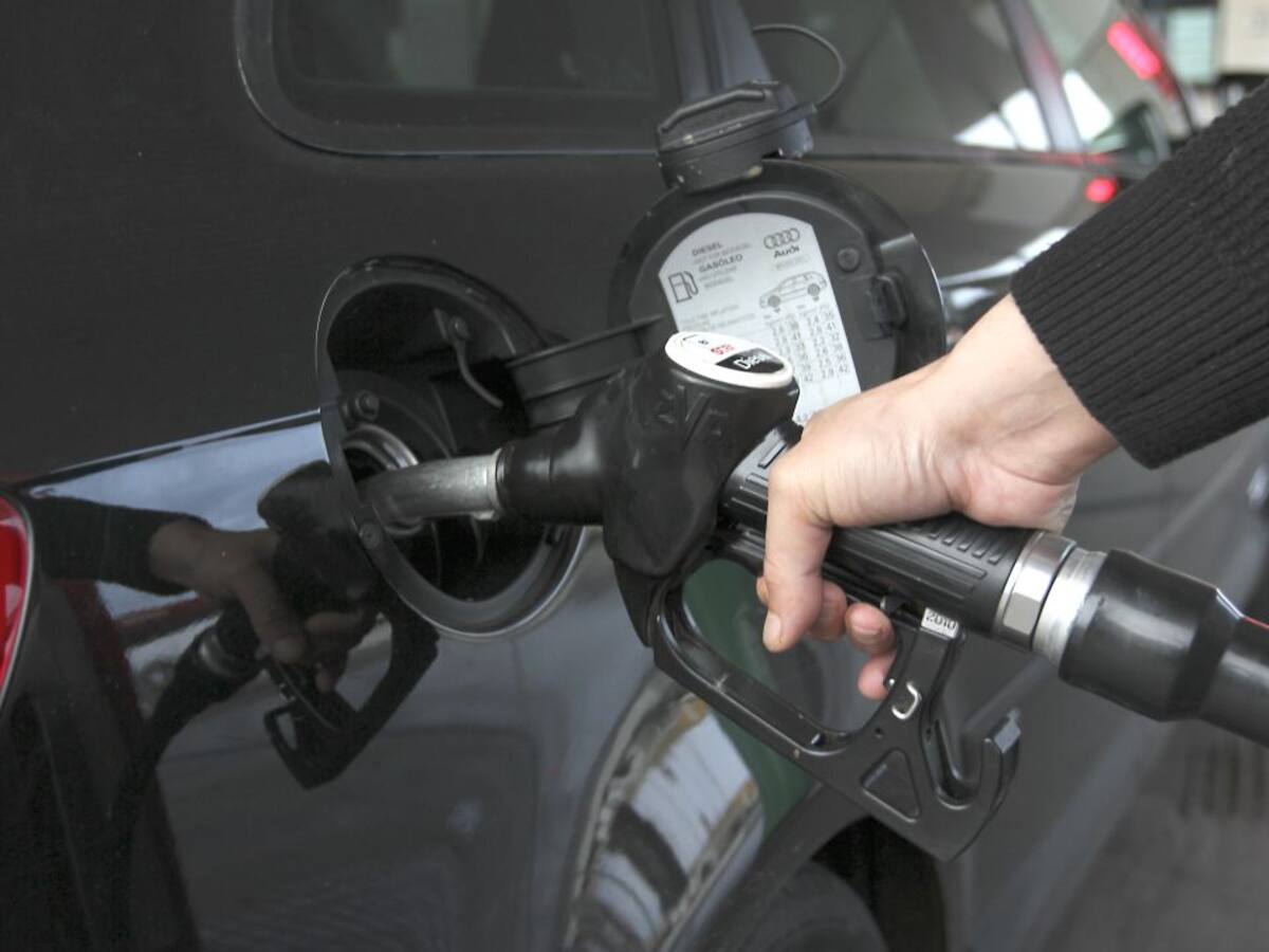 La Unión de Consumidores advierte de las subidas de la luz, el servicio de telefonía y el diésel