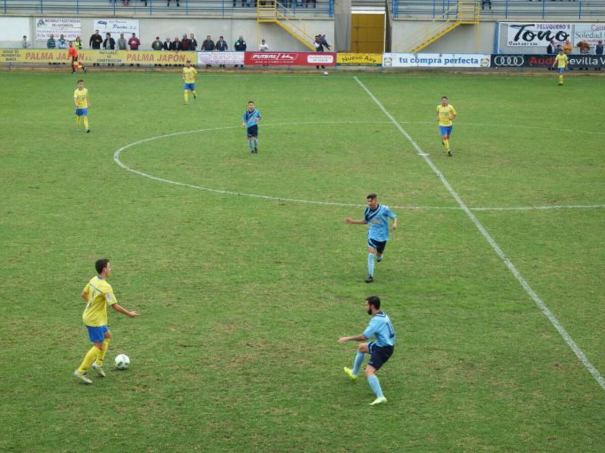 La Unión puntúa con buenas sensaciones en Coria (0-0)