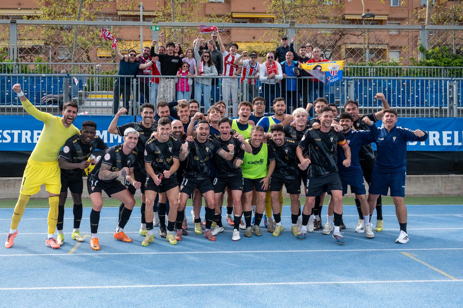 Celebración de la plantilla con los aficionados en Barcelona