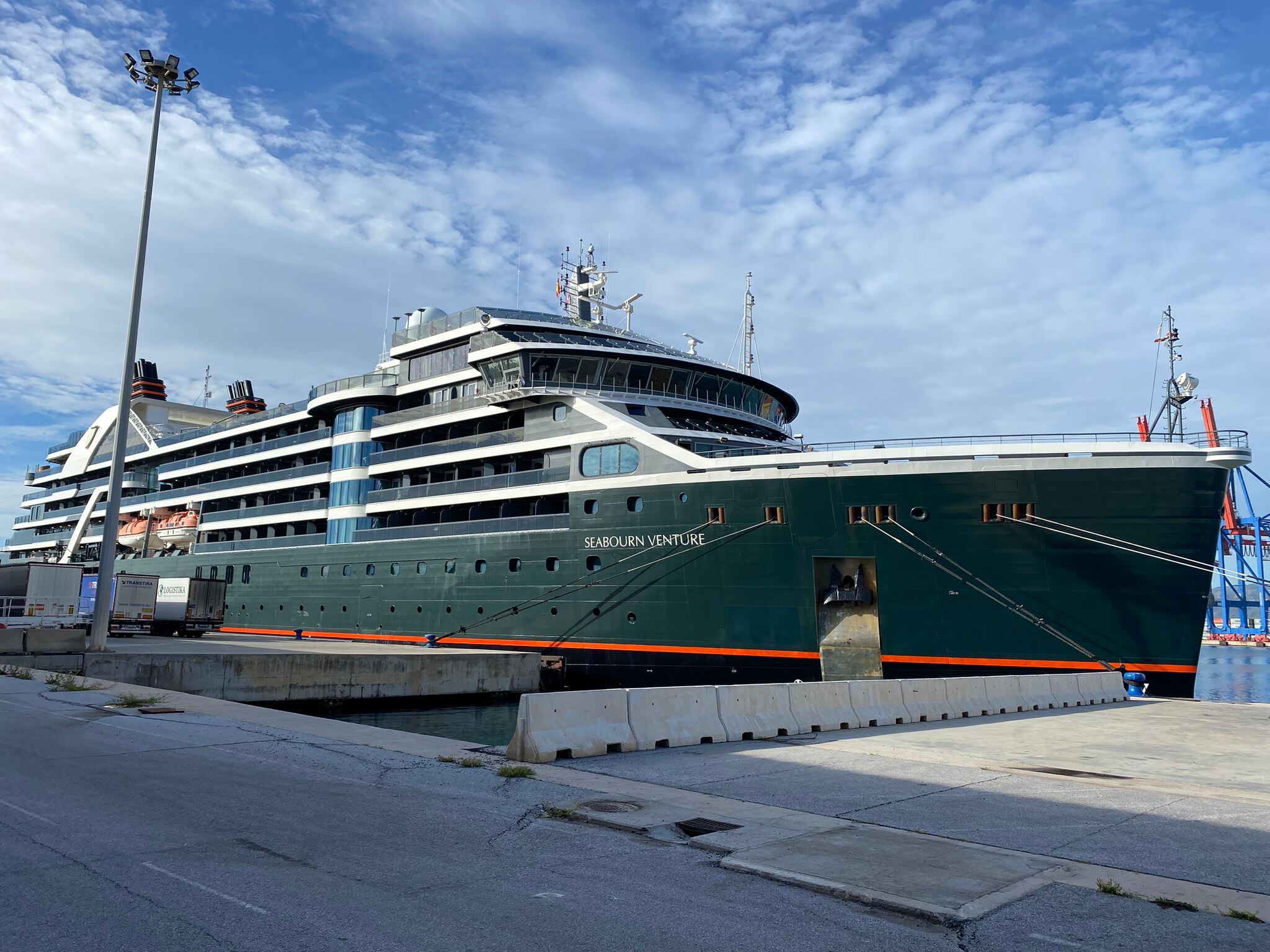 &#039;Seabourn Venture&#039;, el crucero de super lujo ha visitado hoy, por primera vez, Málaga