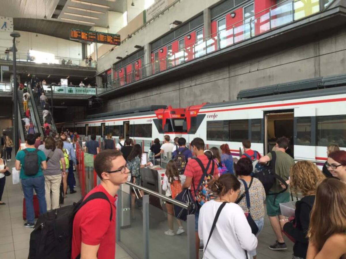 Más de una hora de retrasos en los trenes entre Borriana y Castellón