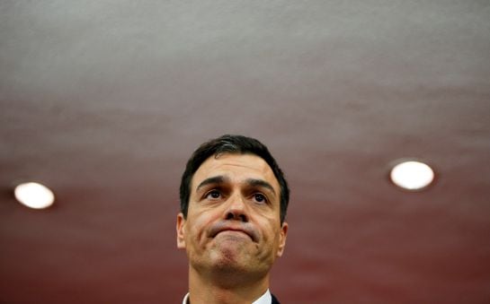 Pedro Sánchez, en la sede de Ferraz tras conocer los resultados electorales.