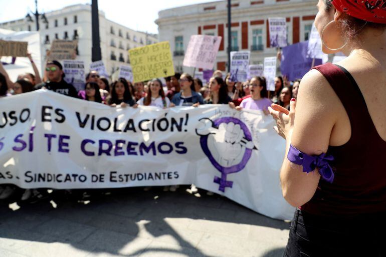 La controvertida ley nació como reacción contra la sentencia de La Manada que provocó la reacción del movimiento feminista.