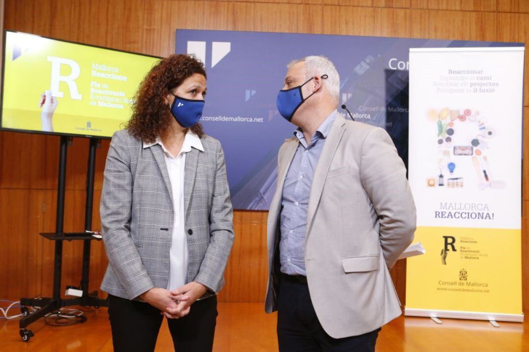 Cladera y Alzamora, en la presentación de las ayudas a los ayuntamientos. 