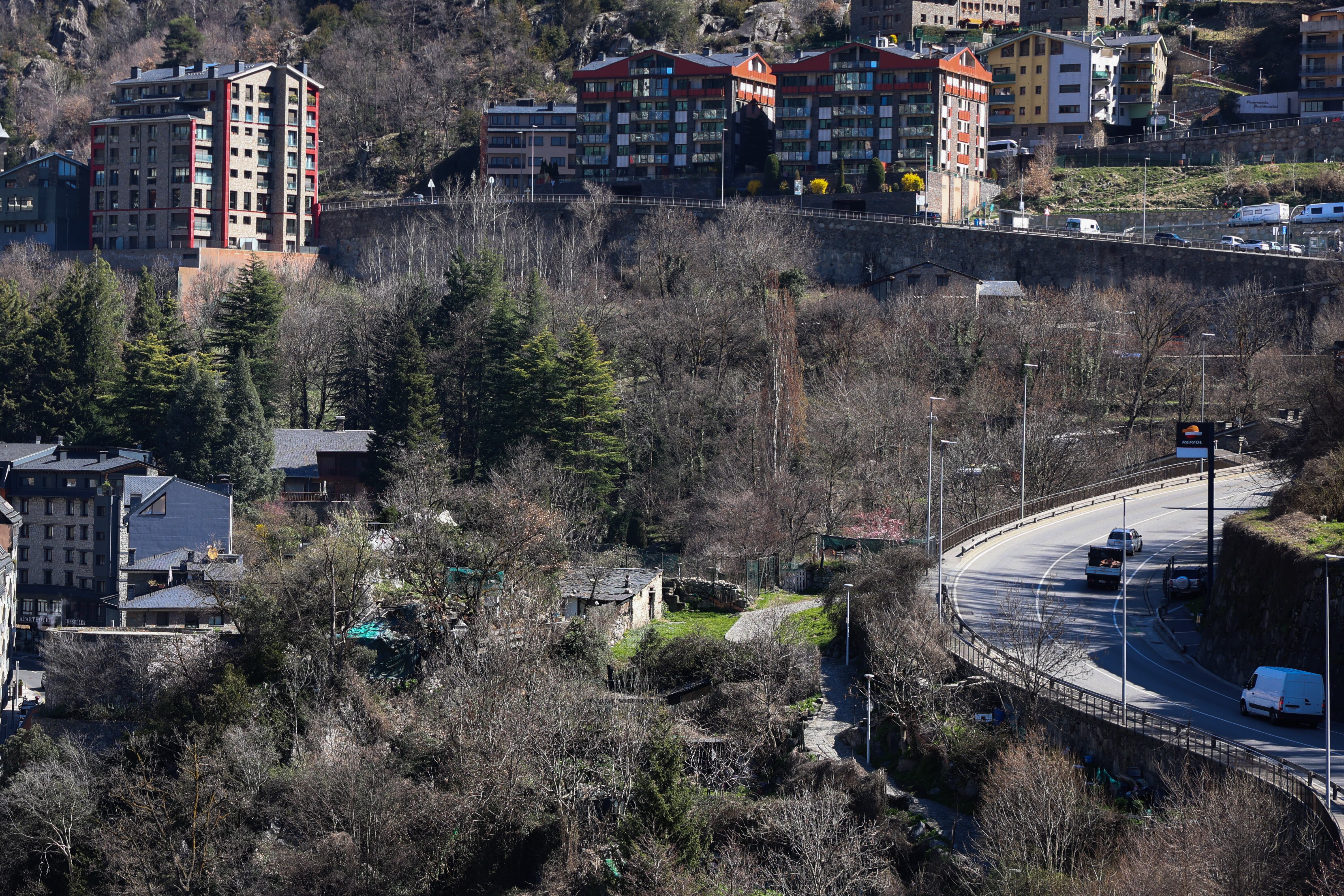 Imatge de la parcel·la que ha comprat el comú escaldenc i que dona accés a un dipòsit d'aigües termals