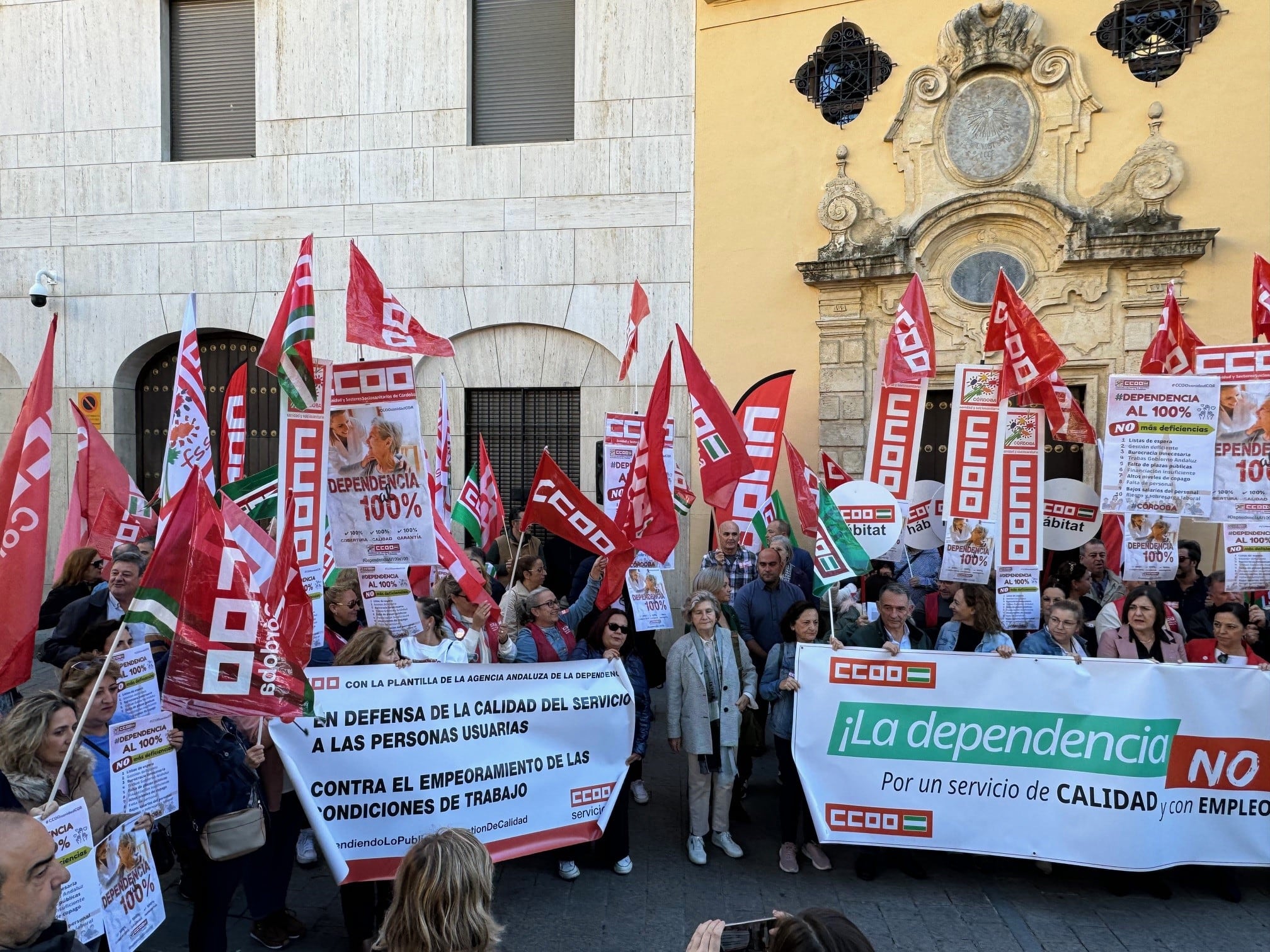 Protesta por la Ley de Dependencia convocada por CCOO en Córdoba