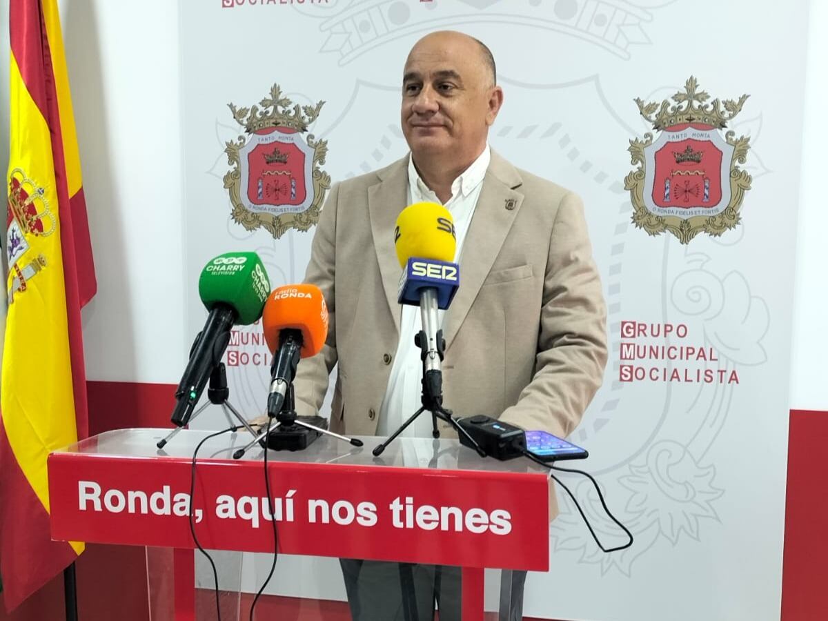 Francisco Cañestro durante la rueda de prensa