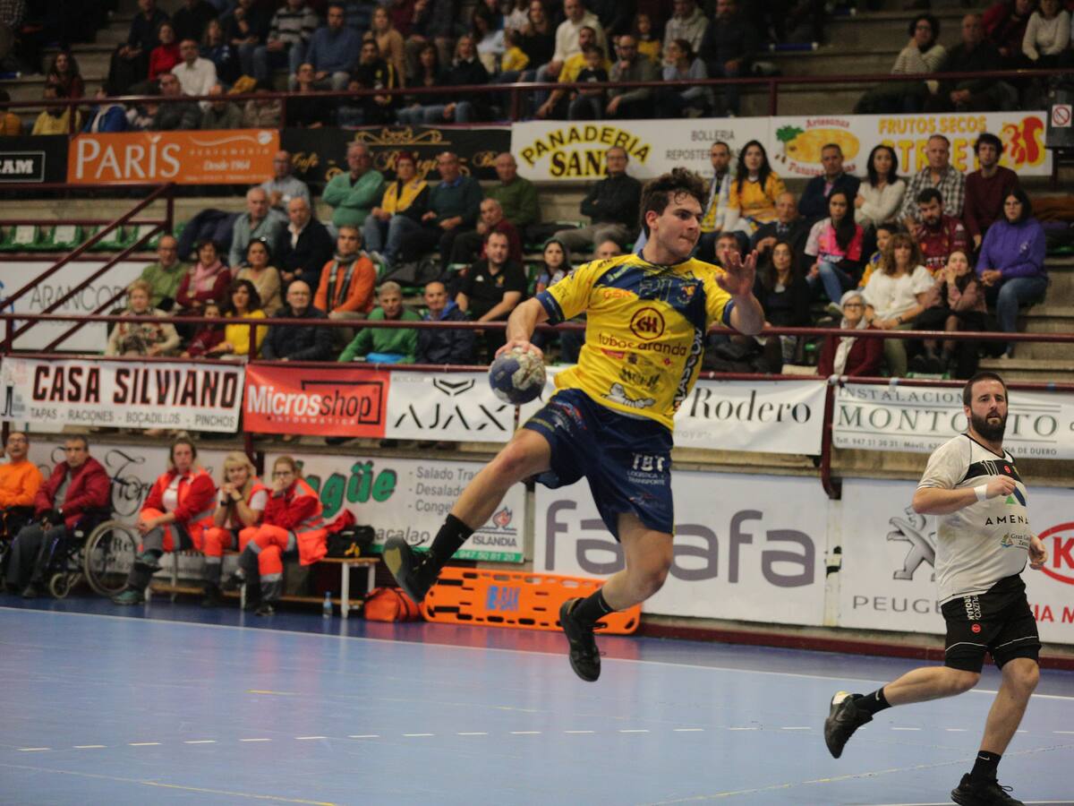 Alberto González: "Toda la base entrena para poder llegar al primer equipo"