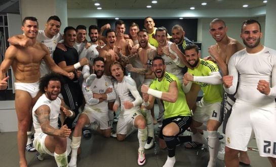 Así ha celebrado el Real Madrid su victoria en el Camp Nou.