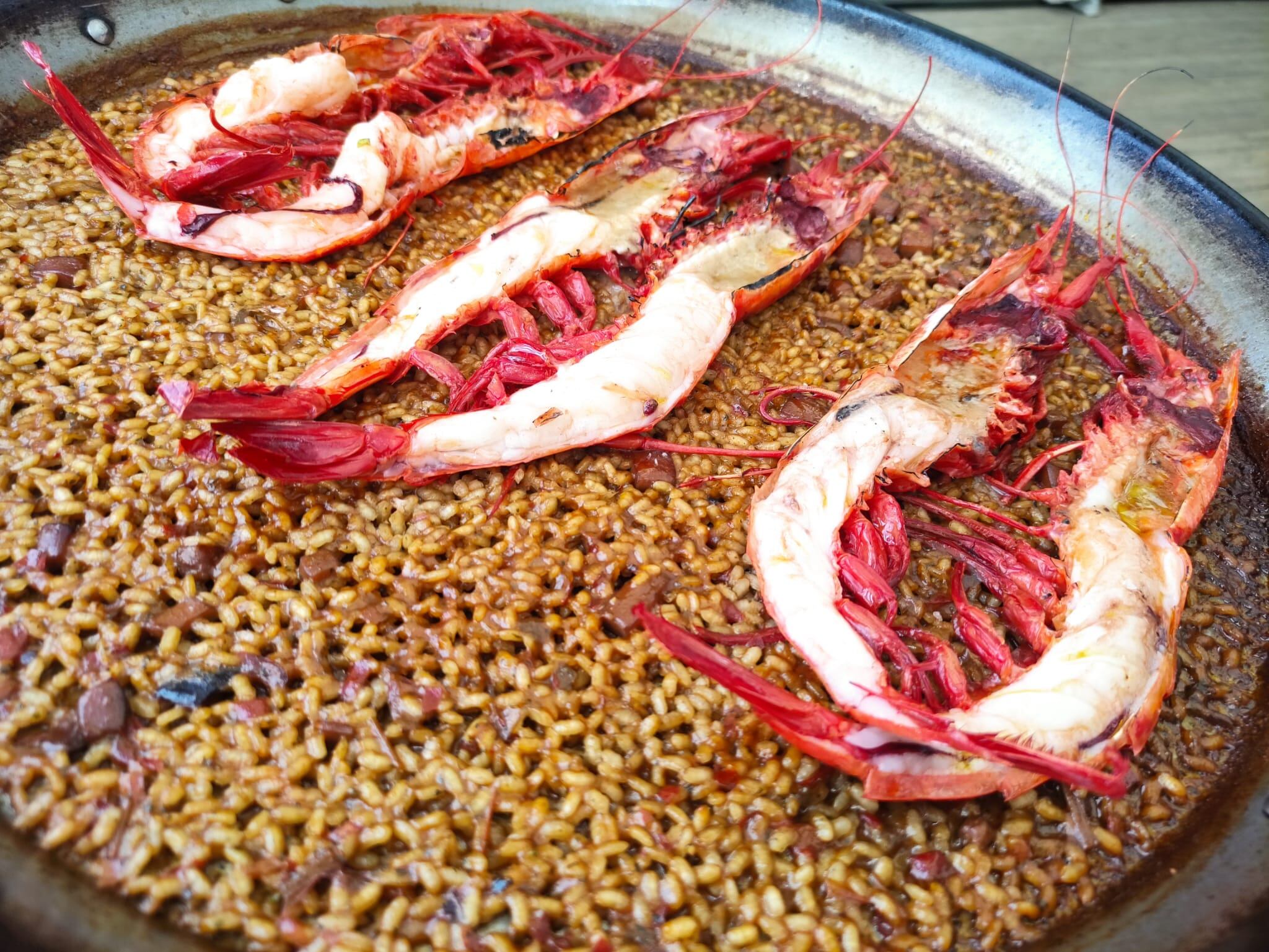 Arroz seco con gambones y chocos de Saam