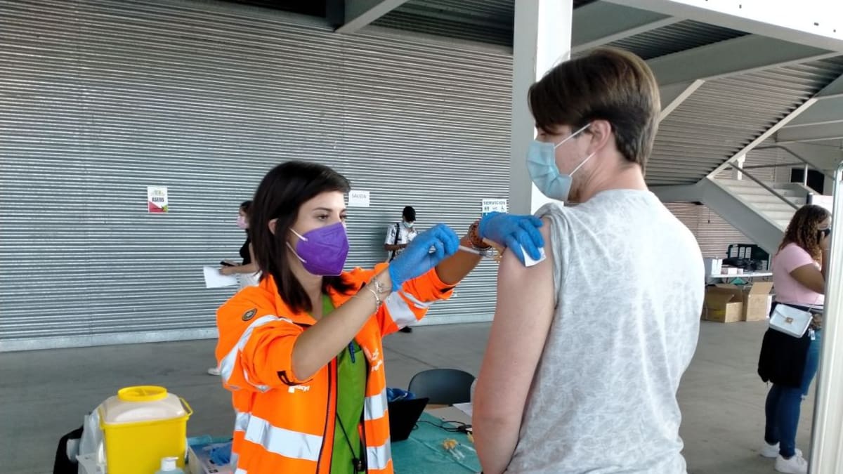 La Junta pone en marcha el sistema de auto cita para vacunarse frente a la Covid-19