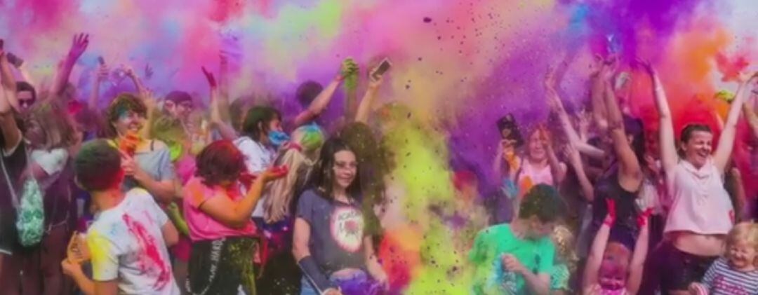 Holi Fest, en Sada