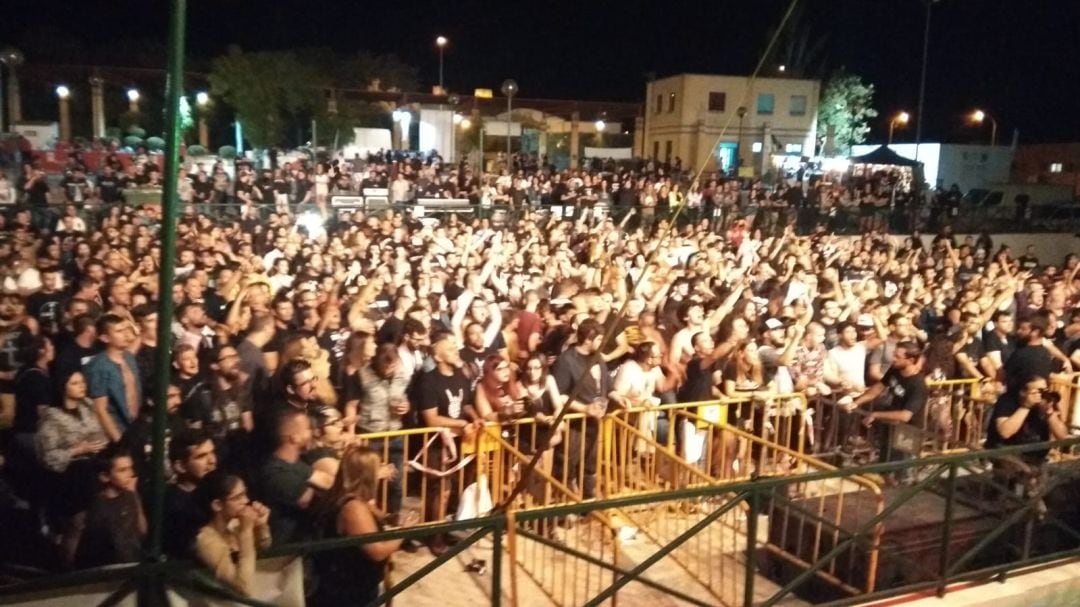 Vista panorámica con el público asistente