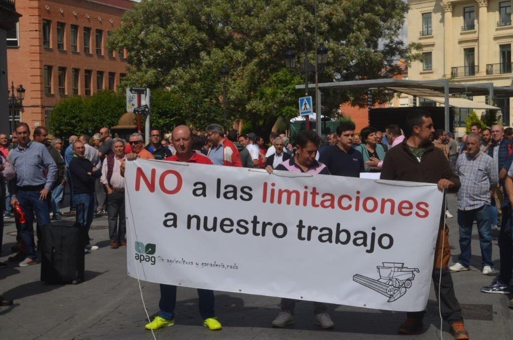 Protesta en Guadalajara por las limitaciones a las cosechadoras