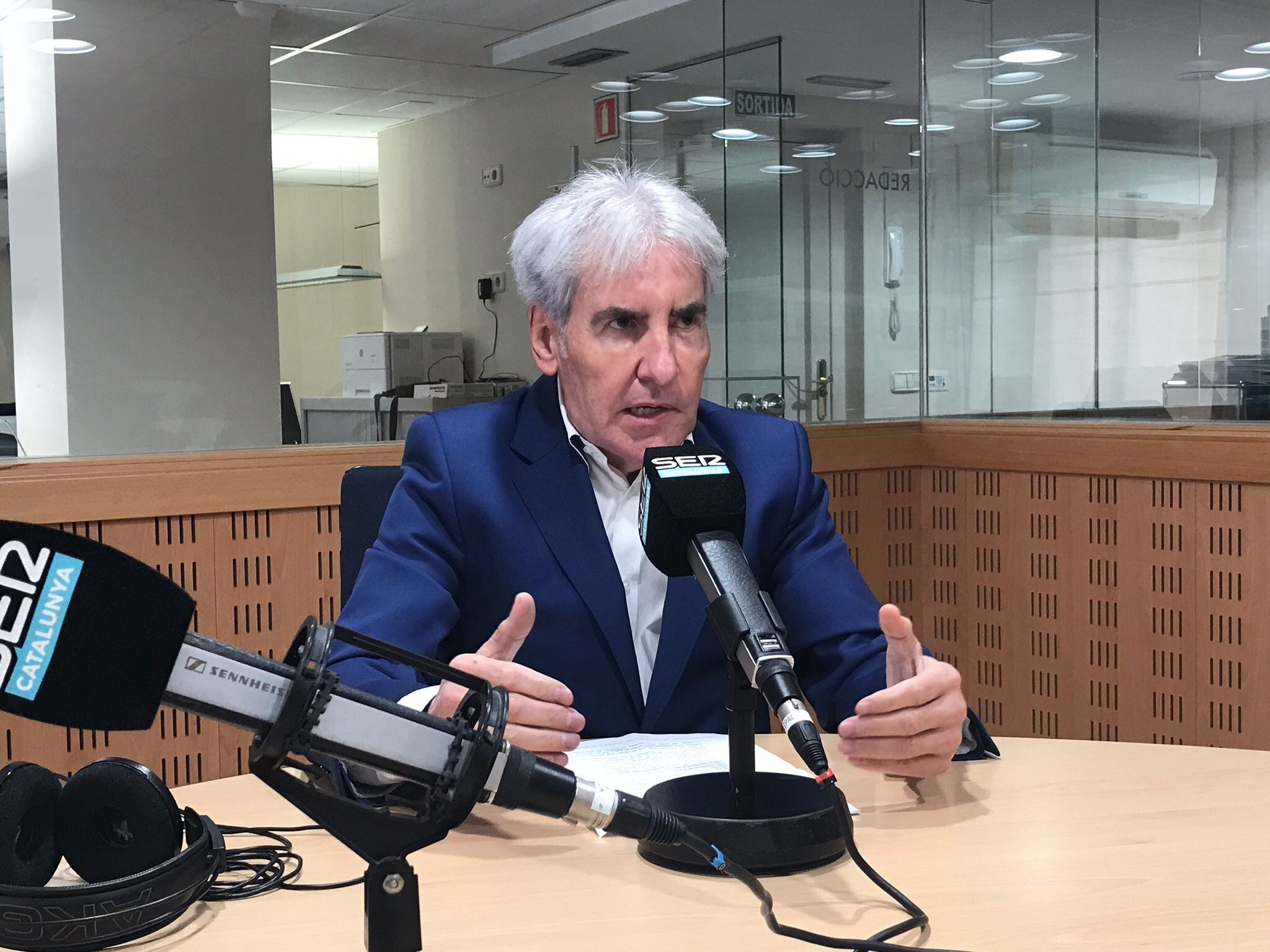 Antoni Escudero als estudis de Ràdio Girona.